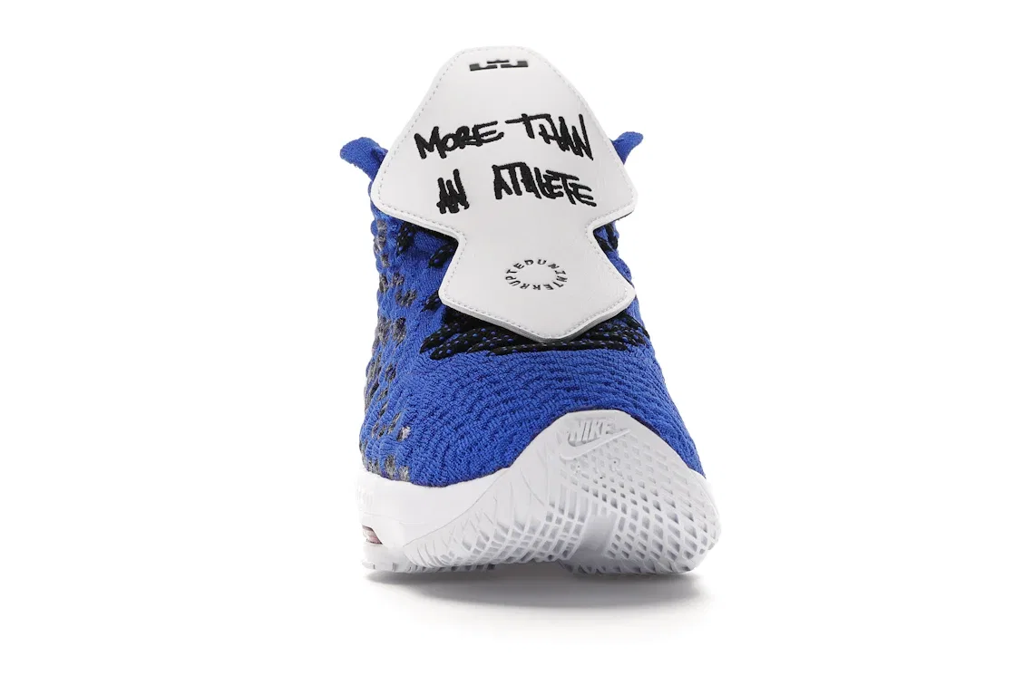Детские кроссовки для мальчиков баскетбольные Nike LeBron 17, Racer Blue/White-Black — фото 2