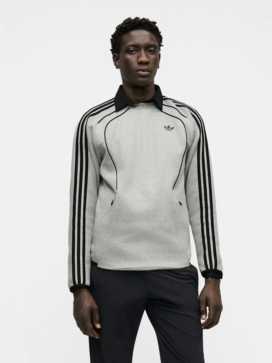 Толстовка ADIDAS ORIGINALS светло-серого цвета — фото 2