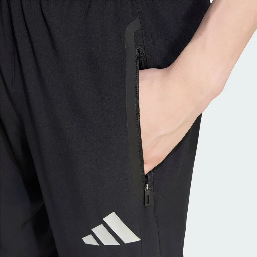Спортивные брюки ADIDAS PERFORMANCE Regular Workout Pants 'FC Liverpool Tiro' черного цвета — фото 4