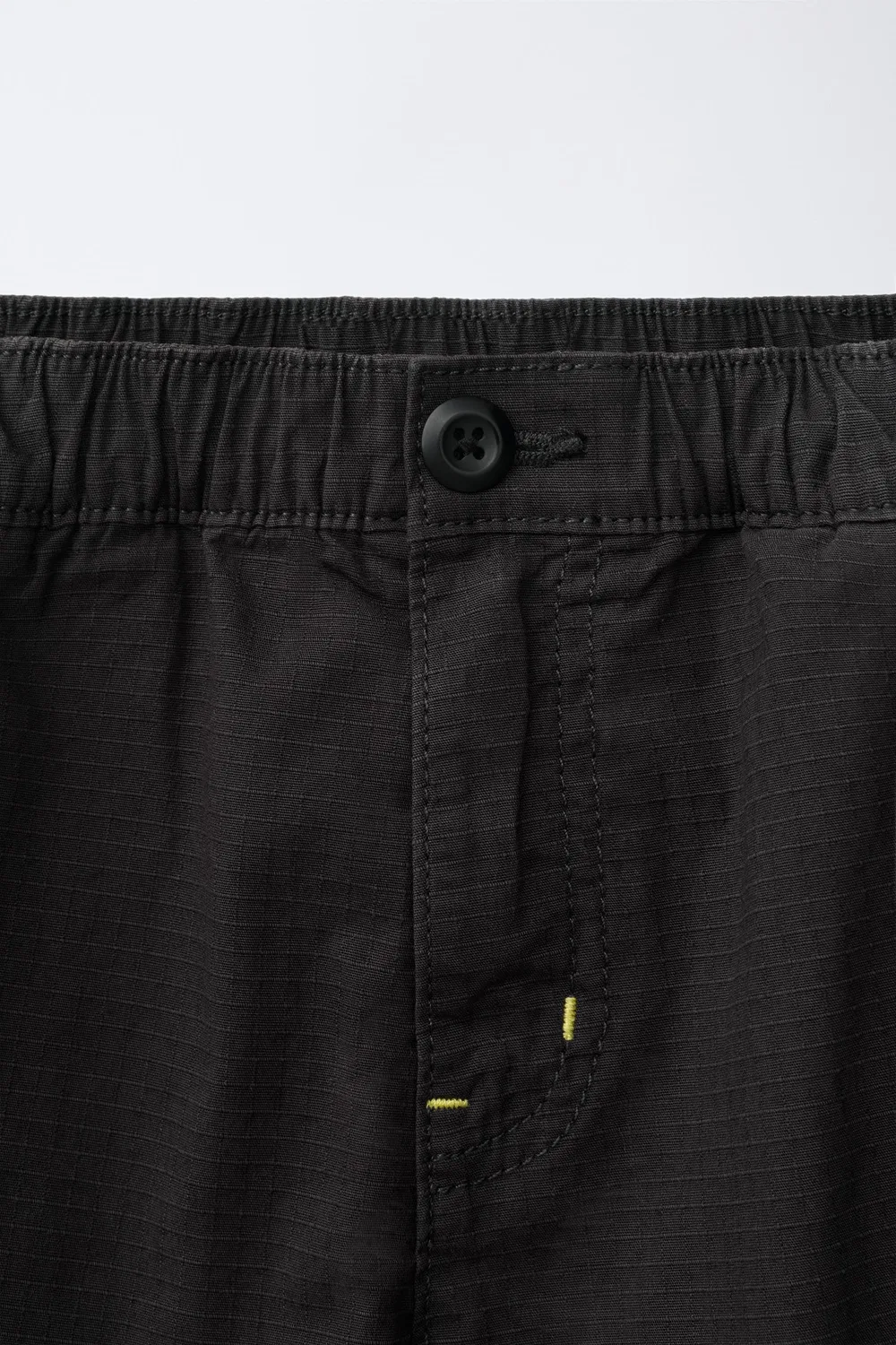 Текстурированные шорты-бермуды в стиле карго ZARA, Black — фото 3