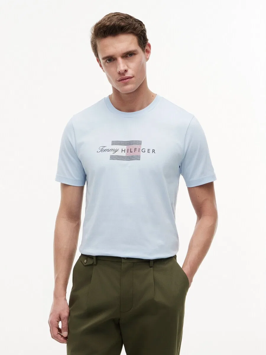 Футболка TOMMY HILFIGER с изображением флага, синего цвета — фото 2