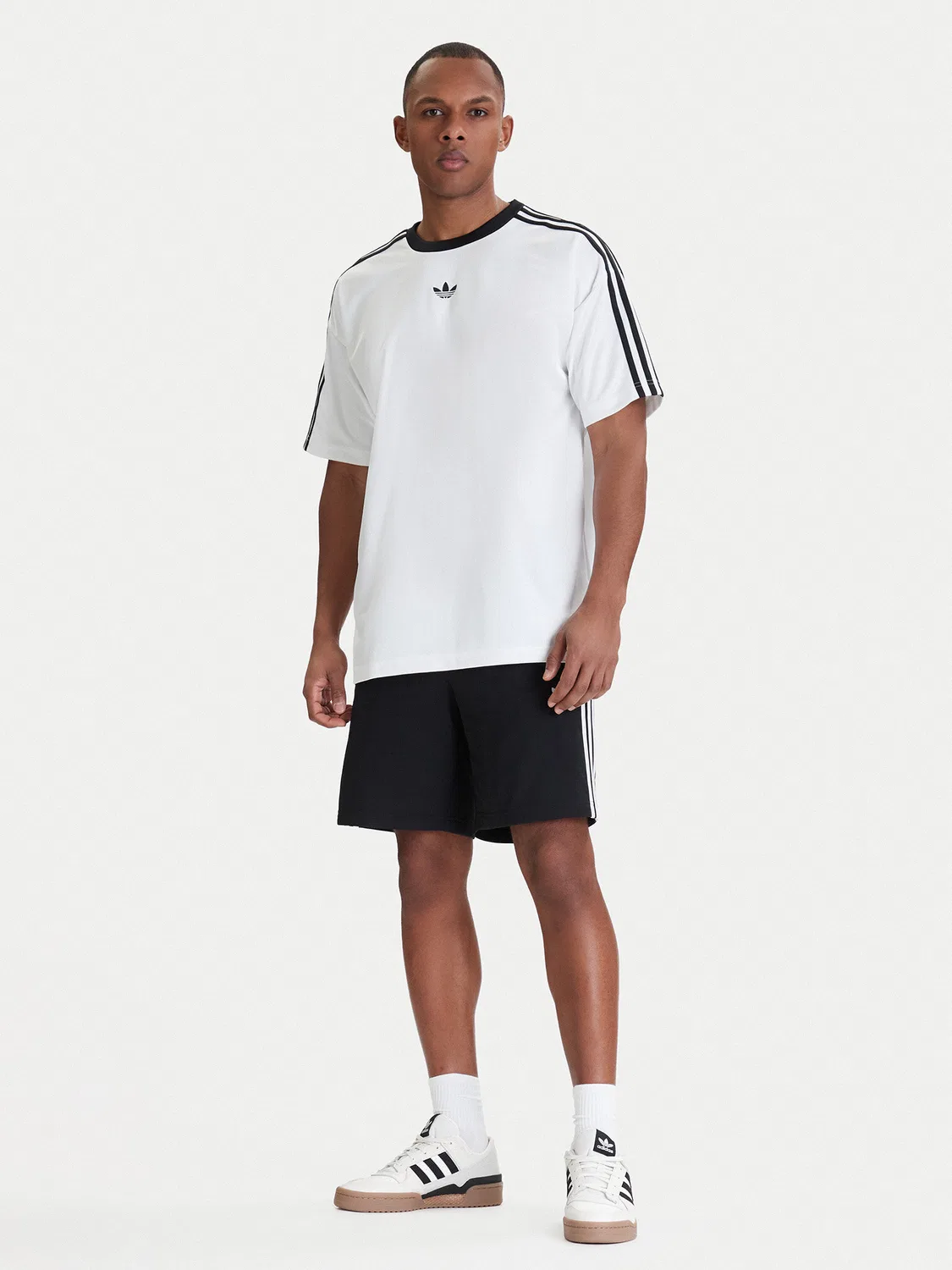 Мужская футболка свободного кроя adicolor Jacquard Adidas, белый — фото 2