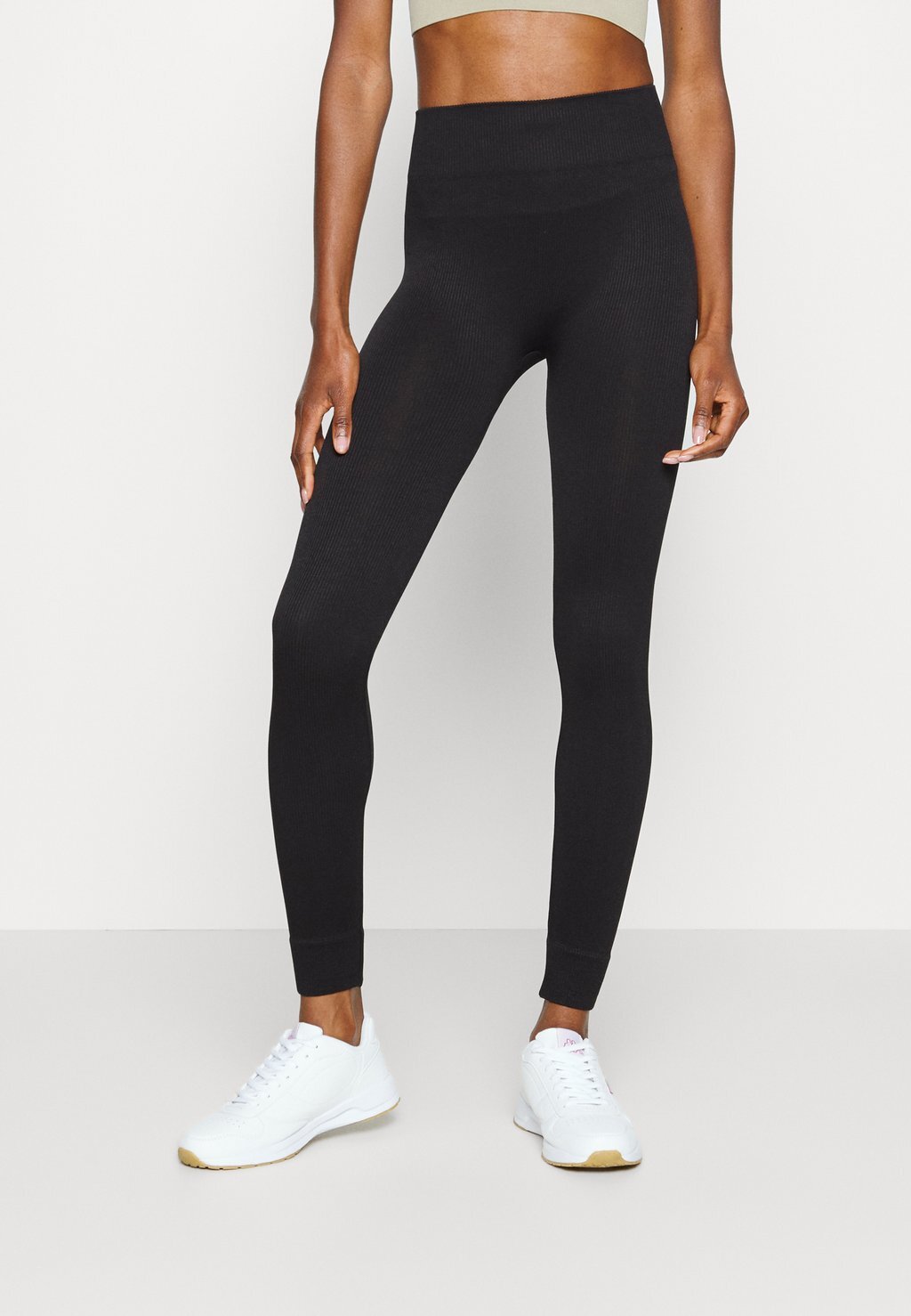 

Леггинсы Onpjaia Life Seam Only, черный