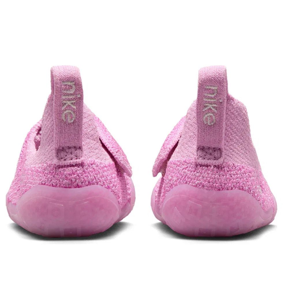 Детские кроссовки с трикотажным верхом Swoosh 1 'Pink Rise' Nike, Pink Rise/Playful Pink/Light Soft Pink/Sail — фото 4
