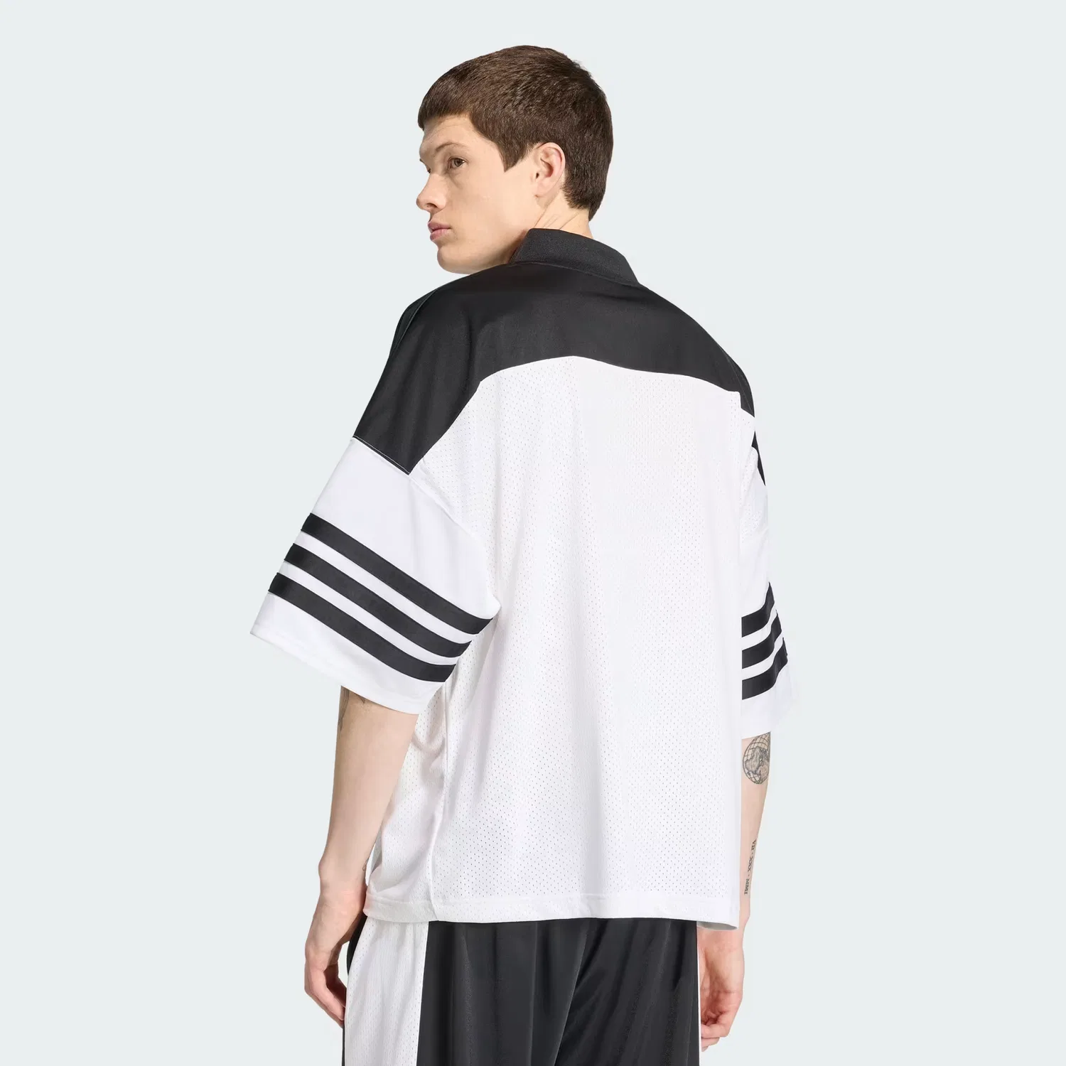 Мужская футбольная джерси оверсайз Adicolor Oversized Adidas Originals, белый/черный — фото 3