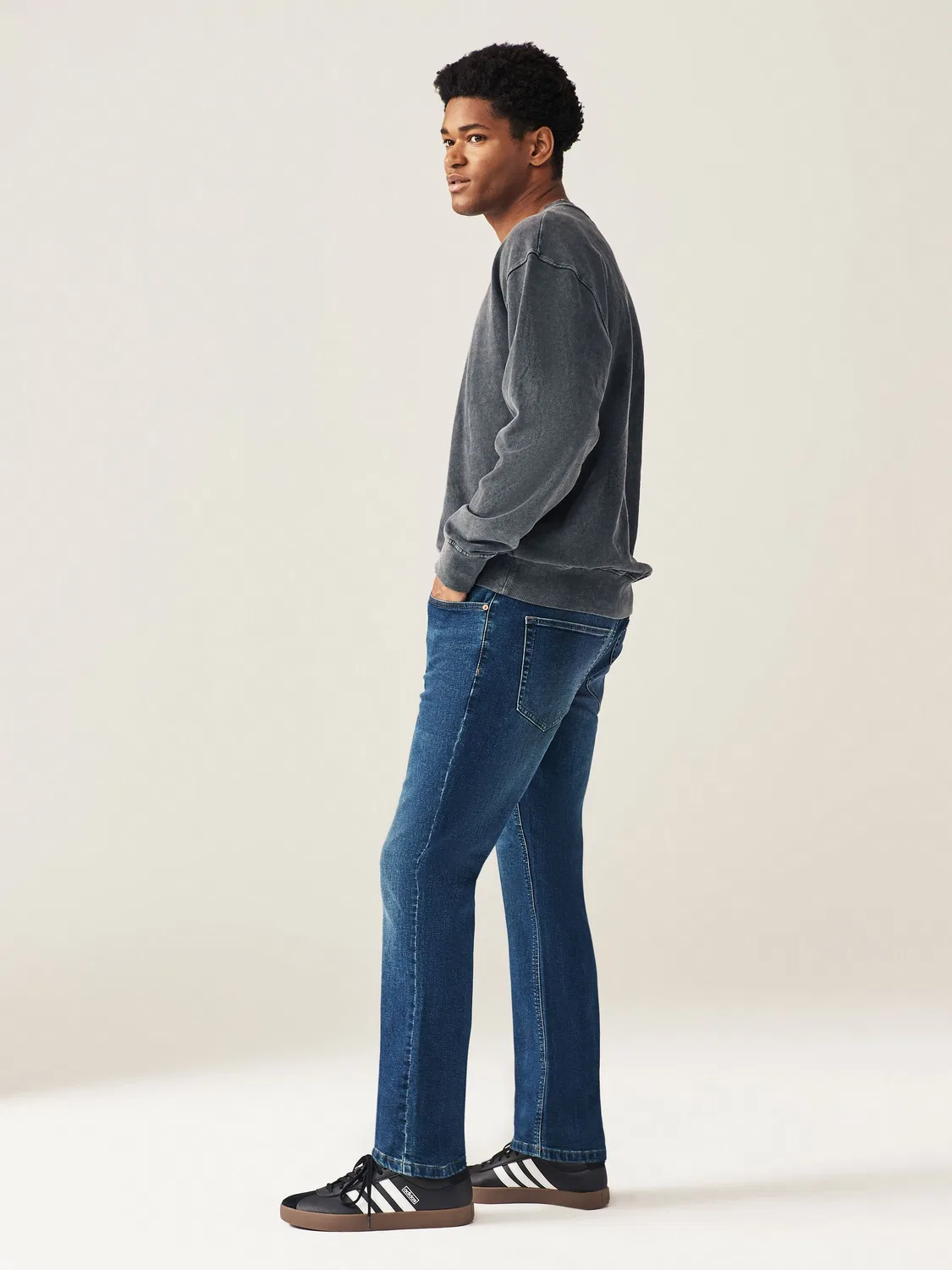 Джинсы классические Slim Fit, модель Mid Next, синий средний — фото 3