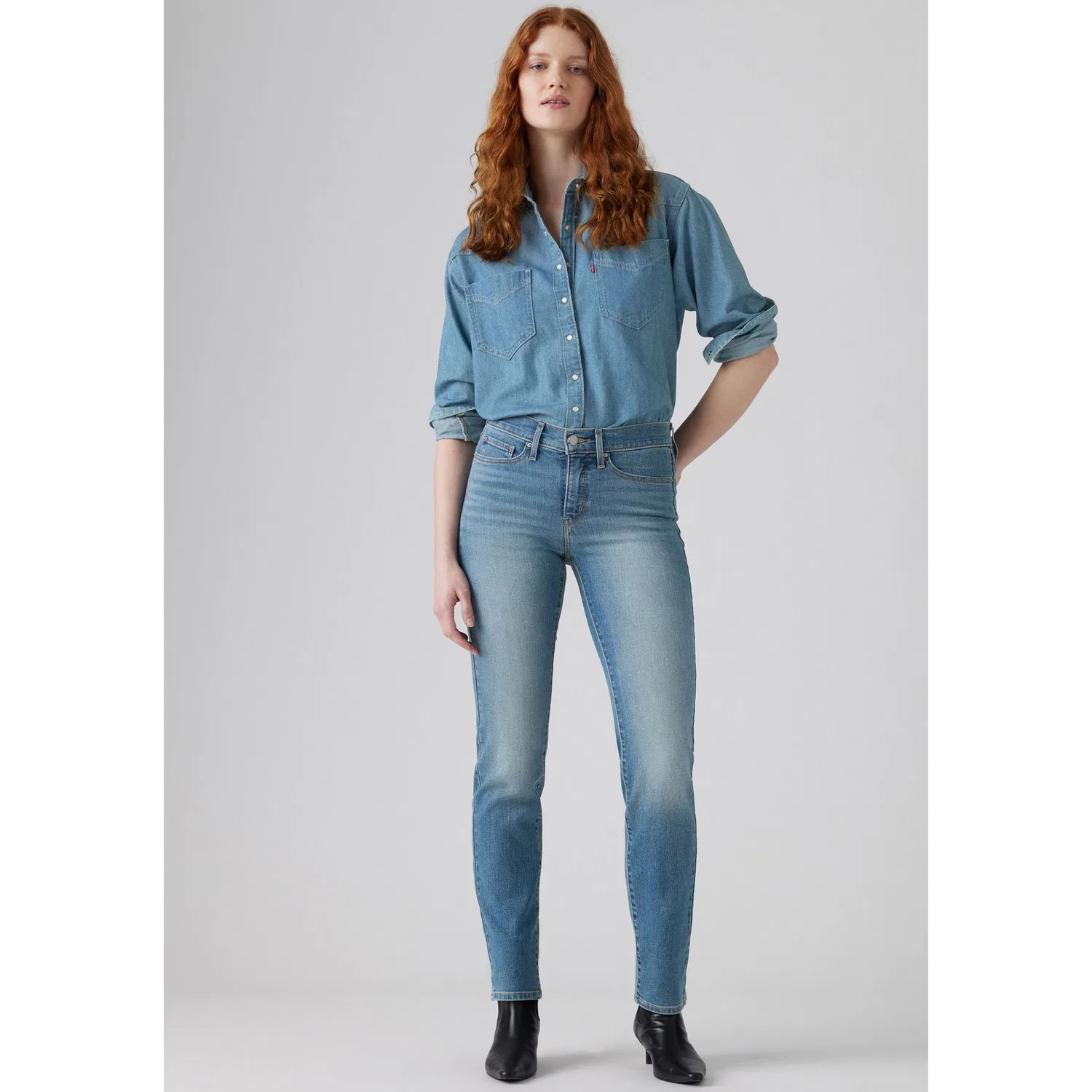Женские прямые джинсы с эффектом shaping Levi's, Eternal Indigo Mid — фото 3
