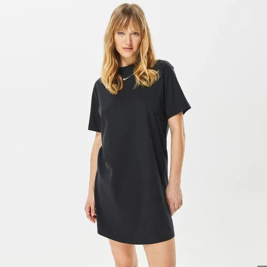Женская футболка с вышивкой Nike Sportswear Essential, XS, Черный — фото 4