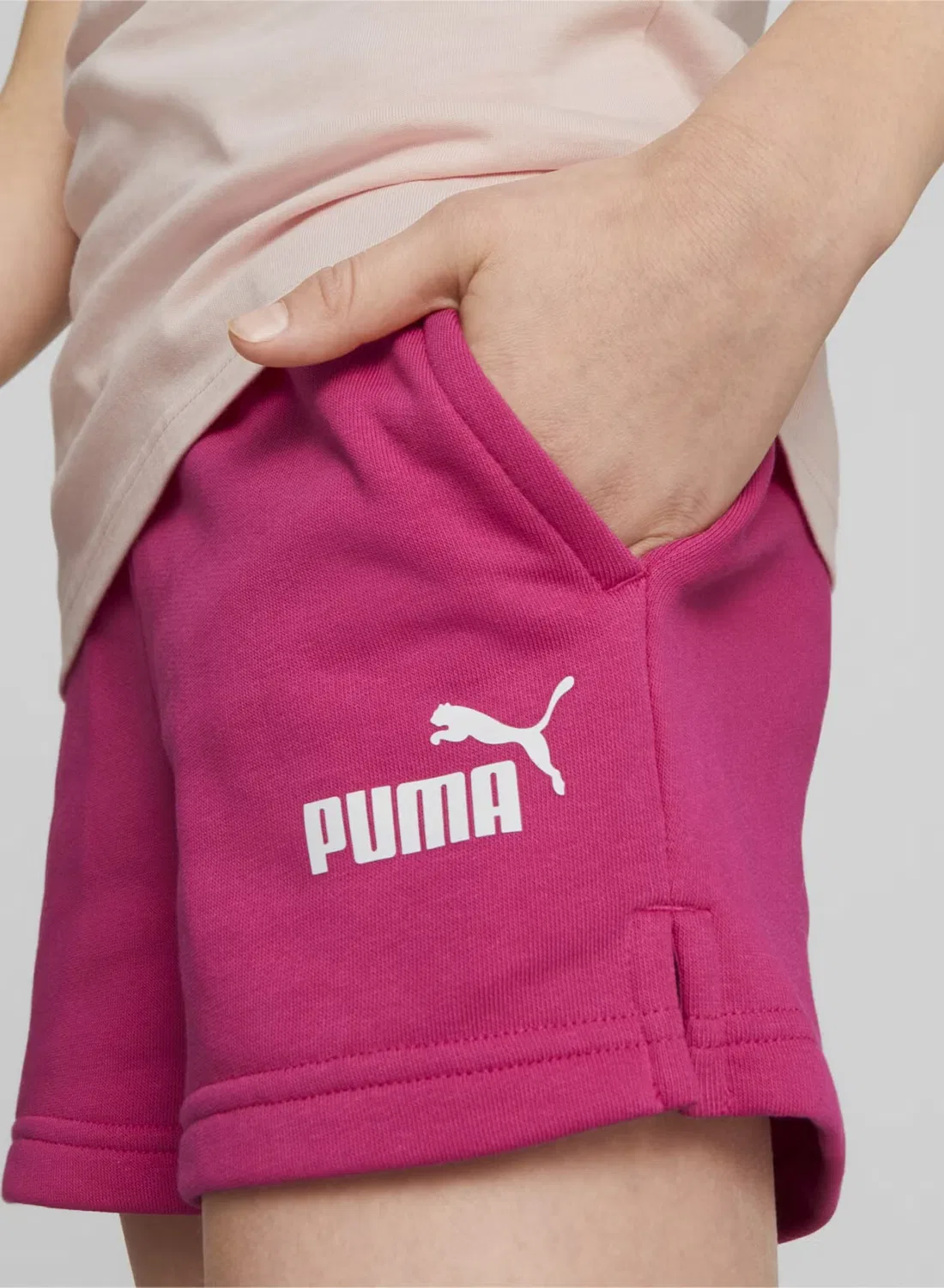 Комплект футболки и шортов с принтом логотипа Puma, розовый — фото 2