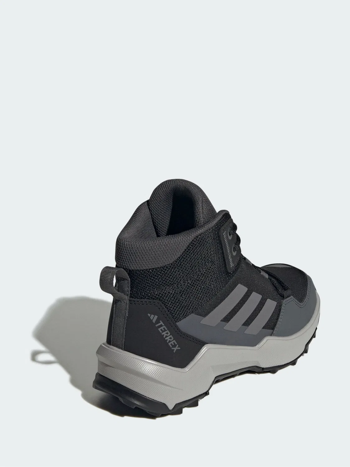 Кроссовки походные adidas Terrex Ax4r Mid, черный — фото 2