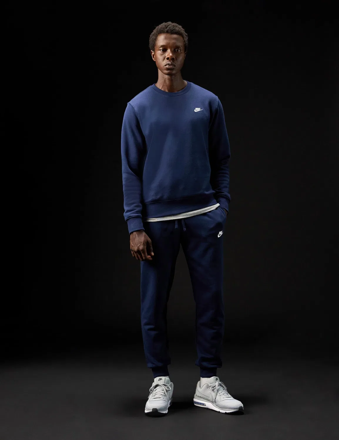 Детские кроссовки для девочек с кожаным верхом Air Max Ltd 3 NIKE, Red & Gym — фото 3
