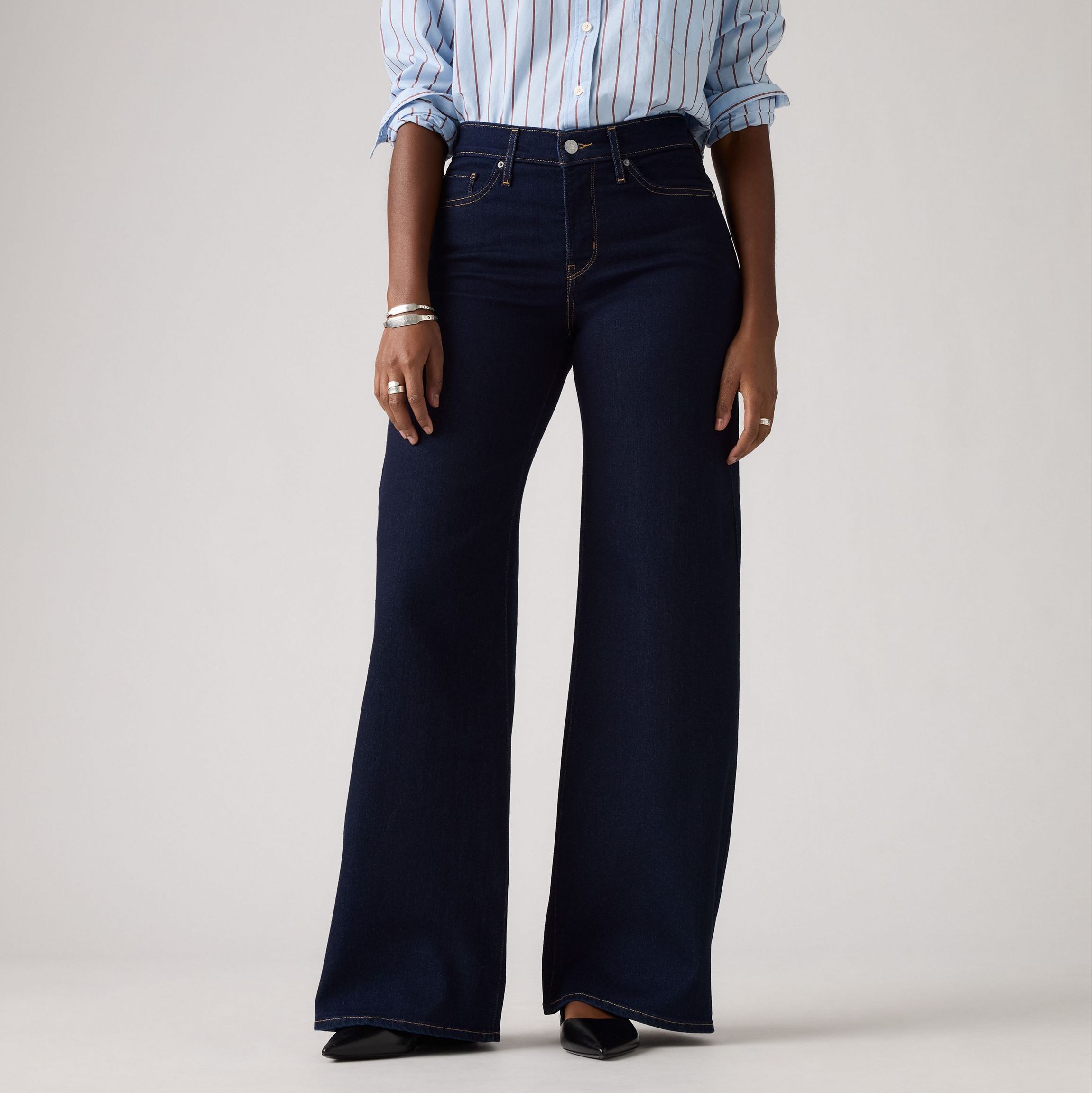 Женские джинсы Levi's 318 Shaping Wide Leg, темно-синий