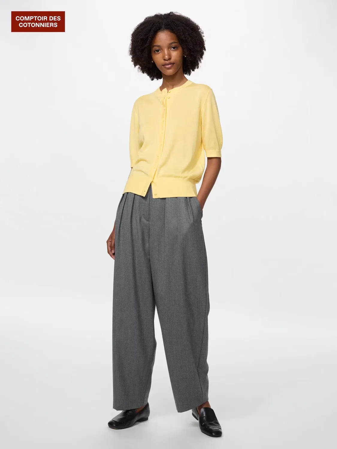 Широкие зауженные брюки Uniqlo, из шерсти, серый
