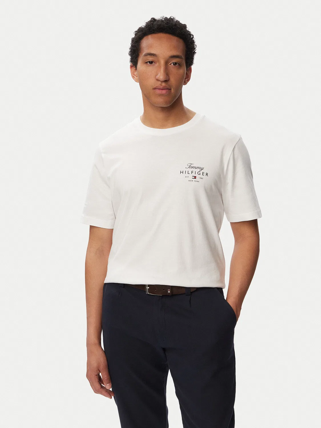 Мужская футболка стандартного кроя Script Stack Tommy Hilfiger, белый
