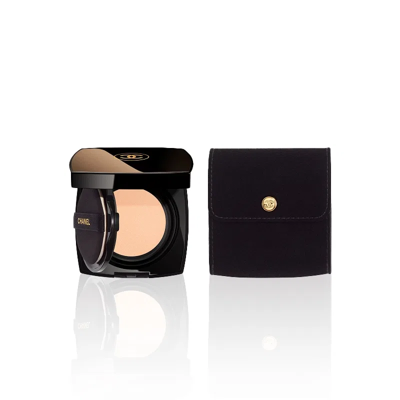 Женская тональная основа с воздушной подушкой Golden Brick Air Cushion B10 CHANEL, 12 г