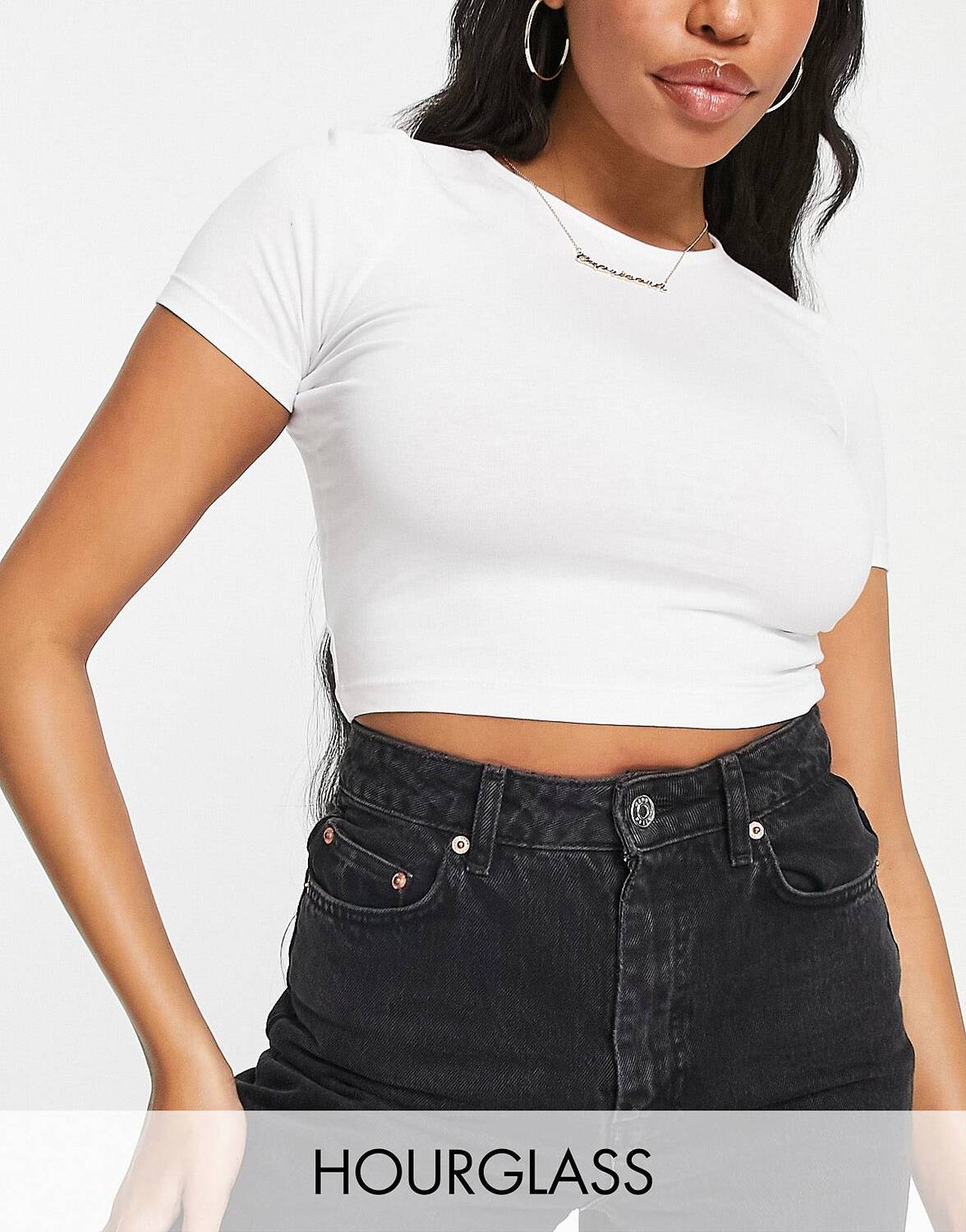 

Футболка ASOS DESIGN приталенного кроя, белый