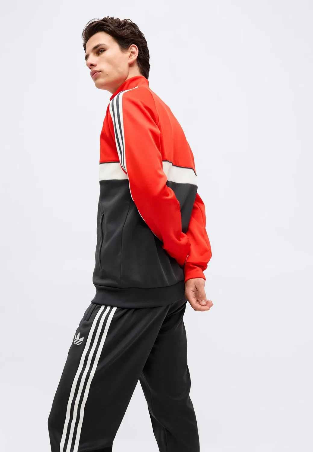 Спортивная форма Union Berlin - клубная одежда Adidas Originals, Active Red/Carbon — фото 4