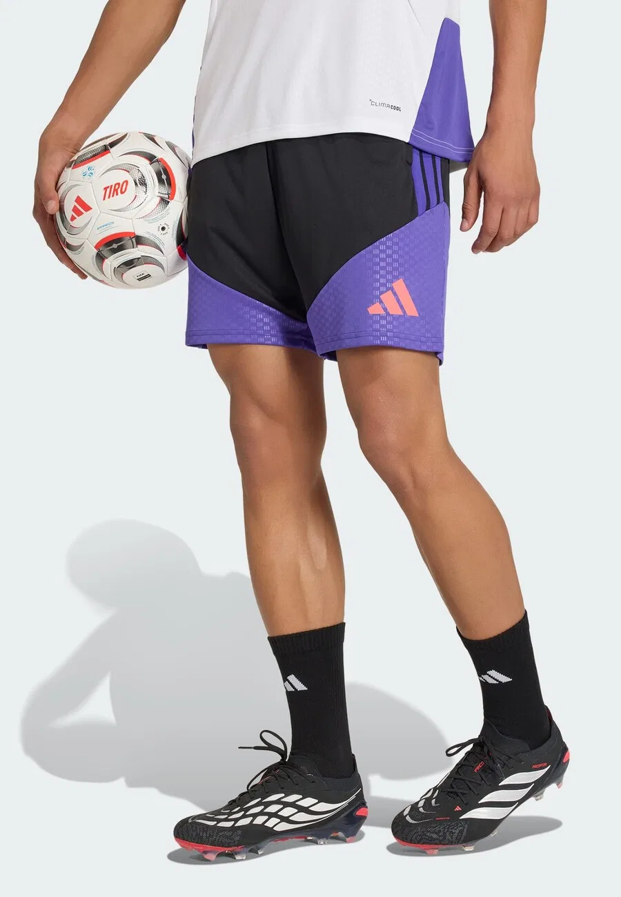 Спортивные брюки ADIDAS PERFORMANCE Regular Workout Pants 'Tiro 26 Competition' черного цвета — фото 2