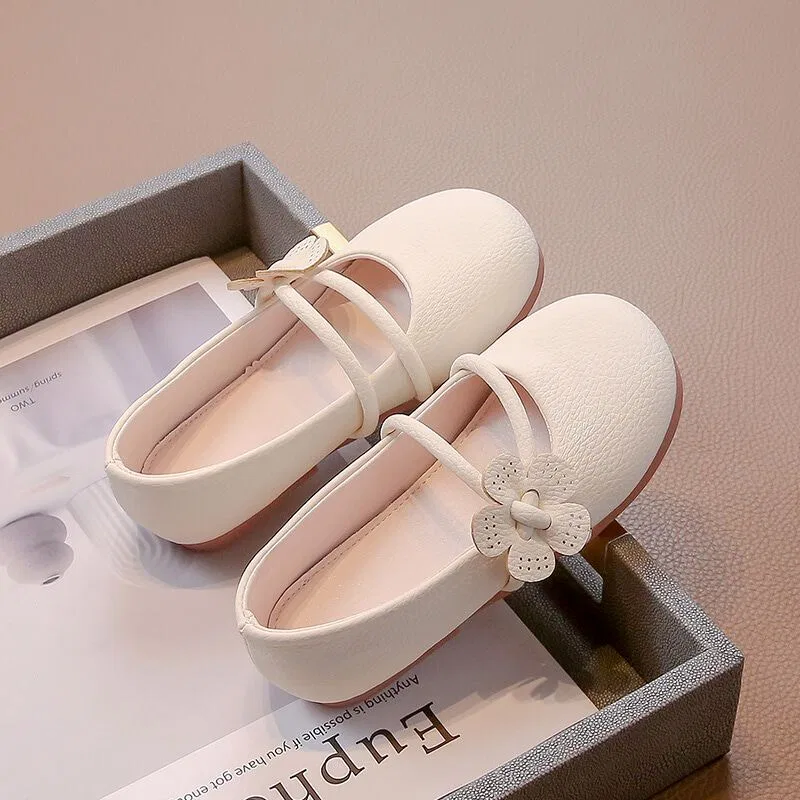 Детские кожаные туфли для детей с модельным названием Kids' Leather Shoes, JBBCN, Beige — фото 4