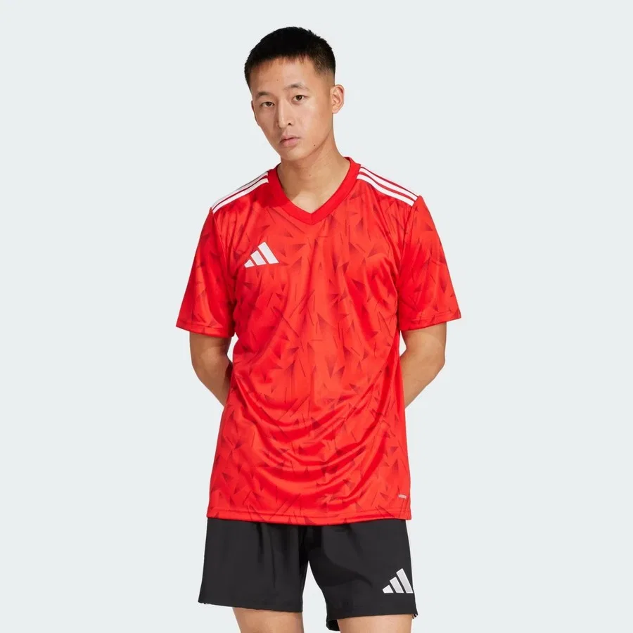 Футболка спортивная с V-образным вырезом Team Icon 25 adidas, Красный