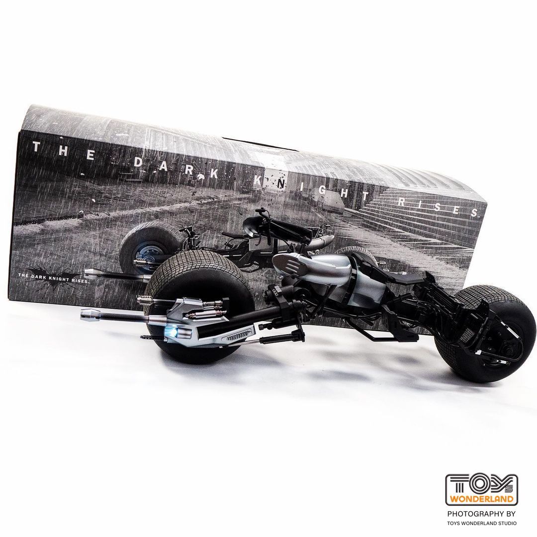 

Фигурка Hot Toys The Dark Knight Rises - 1/6th Bat-Pod, 16 см