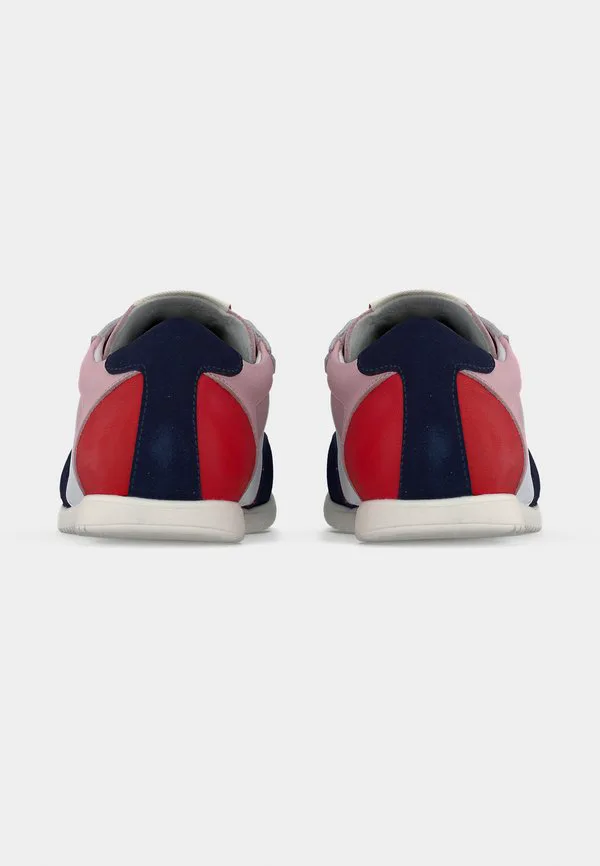 Кроссовки унисекс Marni, Pink/White/Dark Blue/Red — фото 4