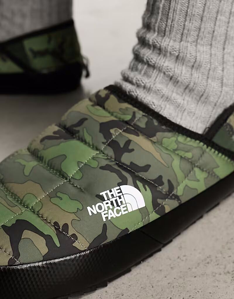Мулы North Face Thermoball Traction в камуфляжной расцветке The North Face — фото 2