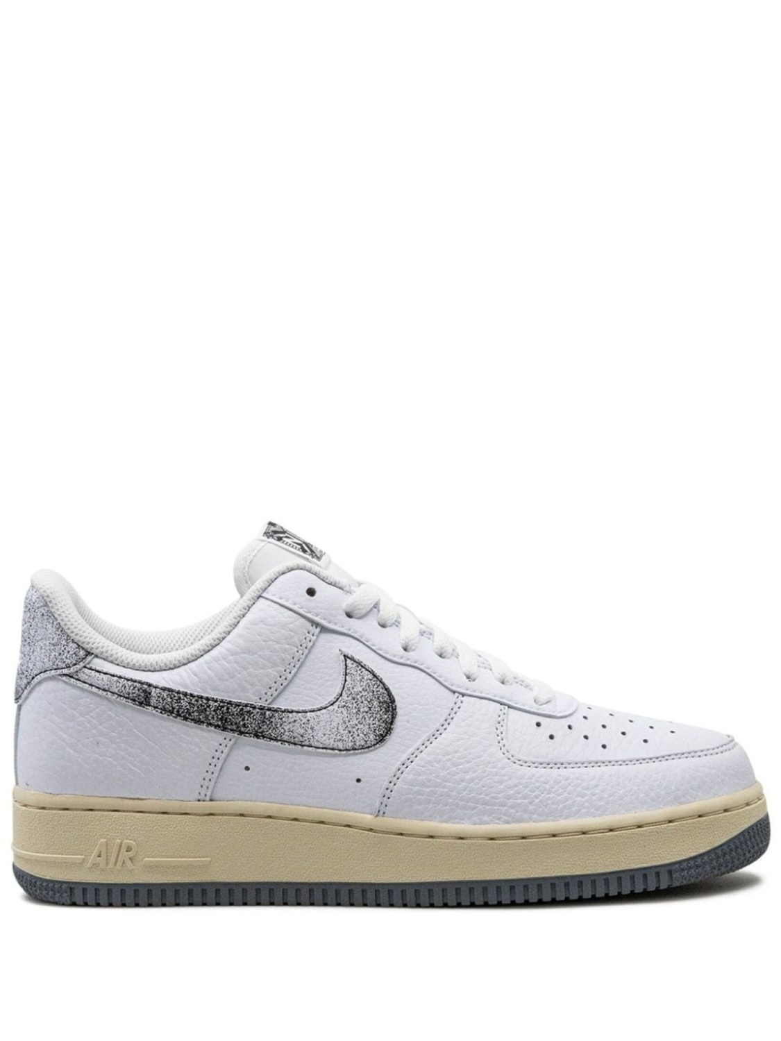 

Кроссовки Air Force 1 Nike, белый