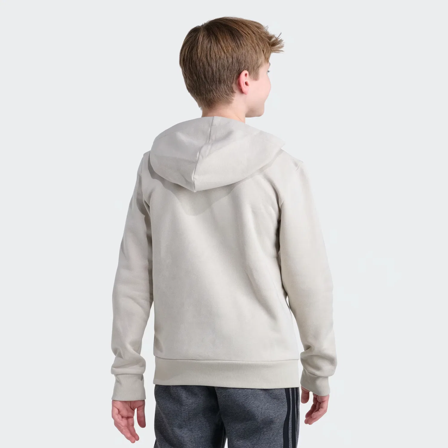 Детский пуловер с капюшоном на длинном рукаве Collegiate Arch Adidas Sportswear, Alumina — фото 2