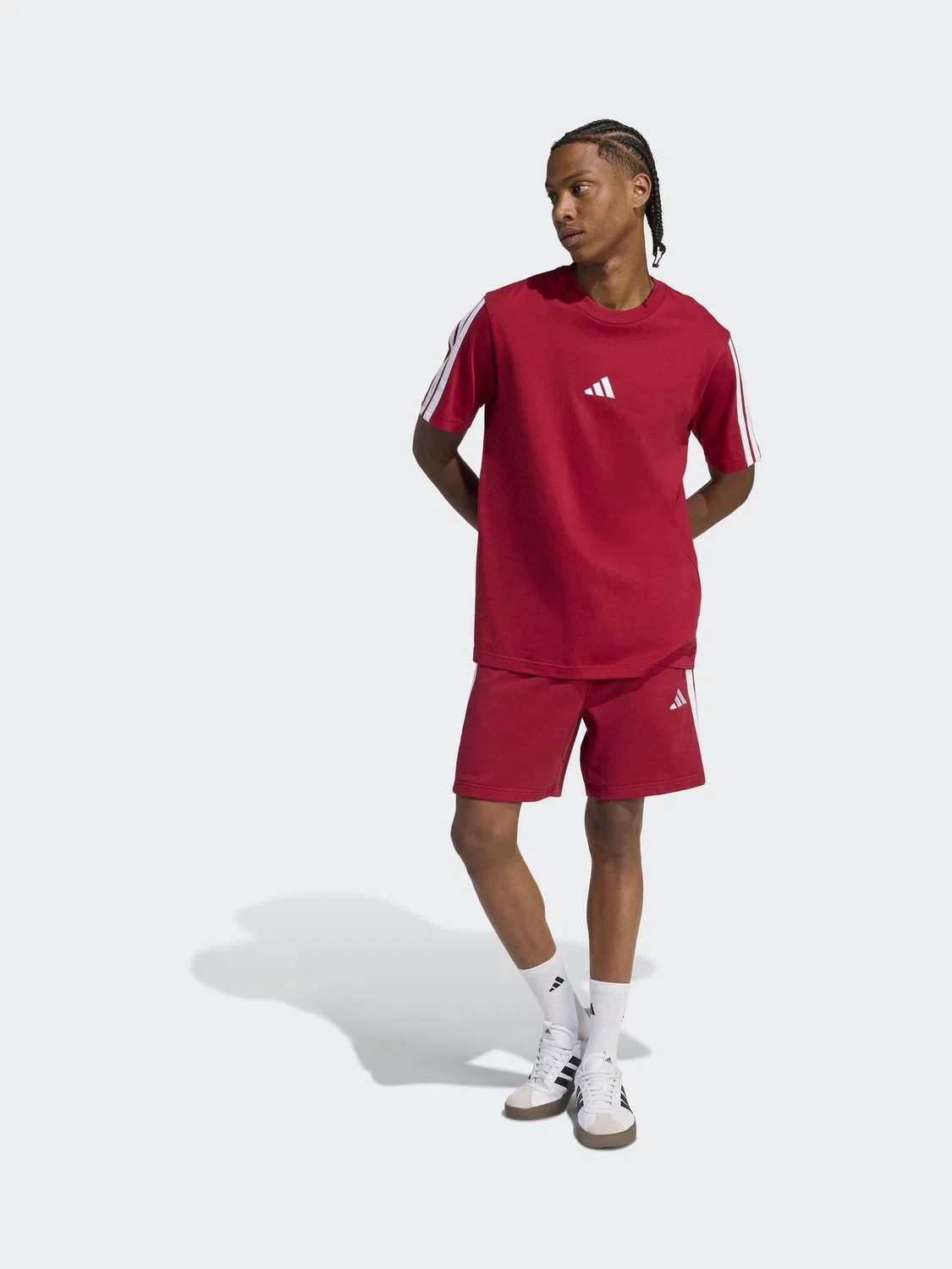 Шорты с тремя полосками adidas Essential, темно-красные — фото 3