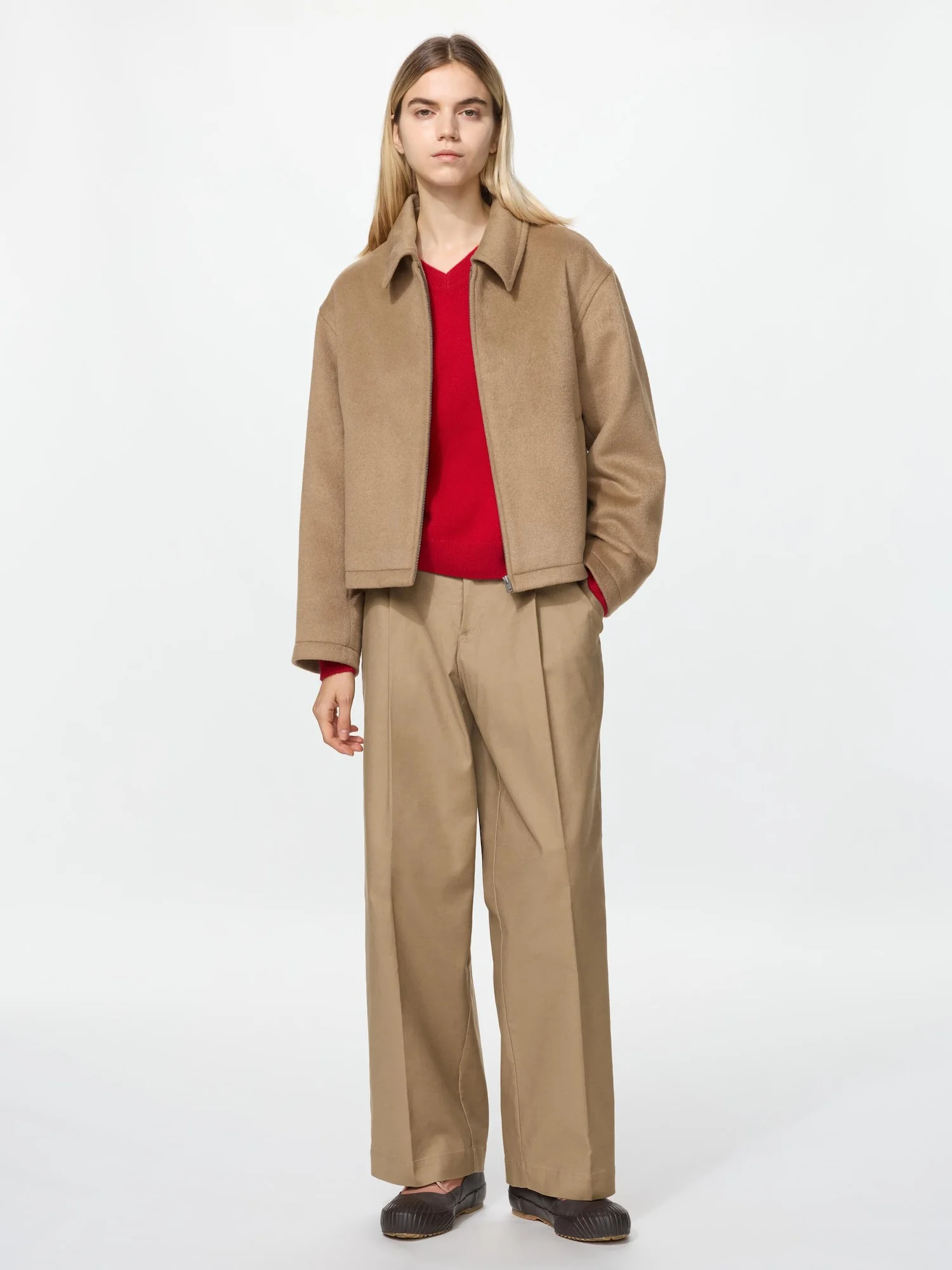 Куртка Uniqlo and JW Anderson из рубашечной ткани с коротким ворсом, 32 бежевый — фото 2