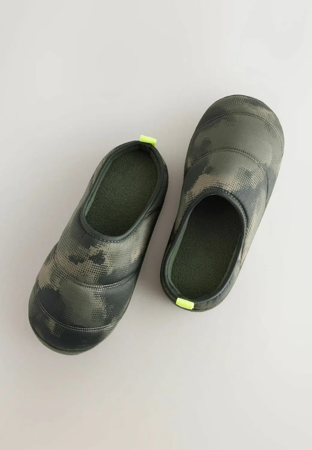 Универсальный крой - теплые мюли на подкладке - домашние тапочки Next, Khaki Camo — фото 3