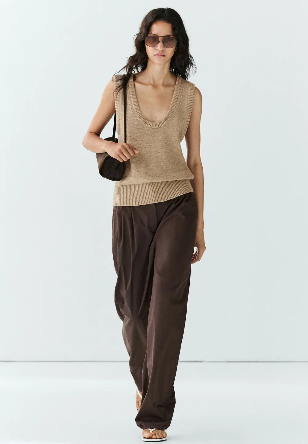 Плиссированные брюки из смесовой хлопковой ткани поплин Massimo Dutti, Dark Brown — фото 2
