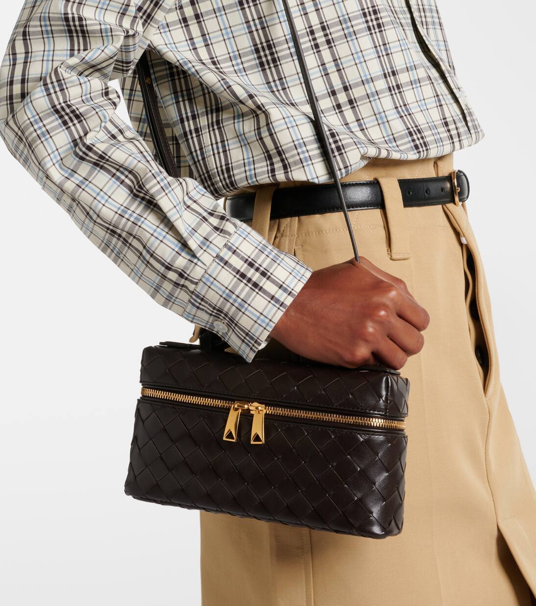 Сумка-кошелек Bang Bang Intrecciato из кожи Bottega Veneta, цвет fondant - gold — фото 2