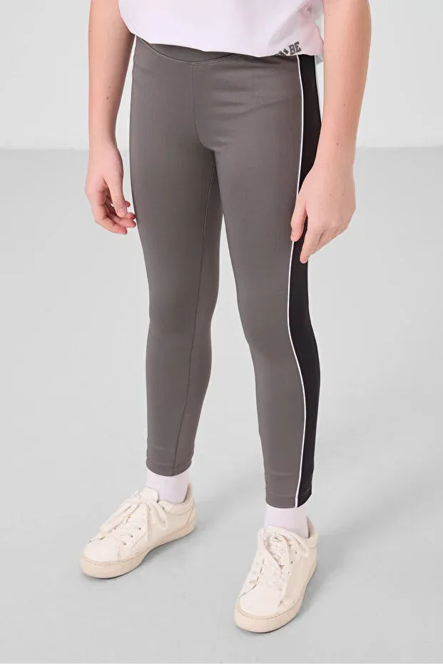 Детские леггинсы для девочек с полосками Tommy Life, White/Dark Gray — фото 3