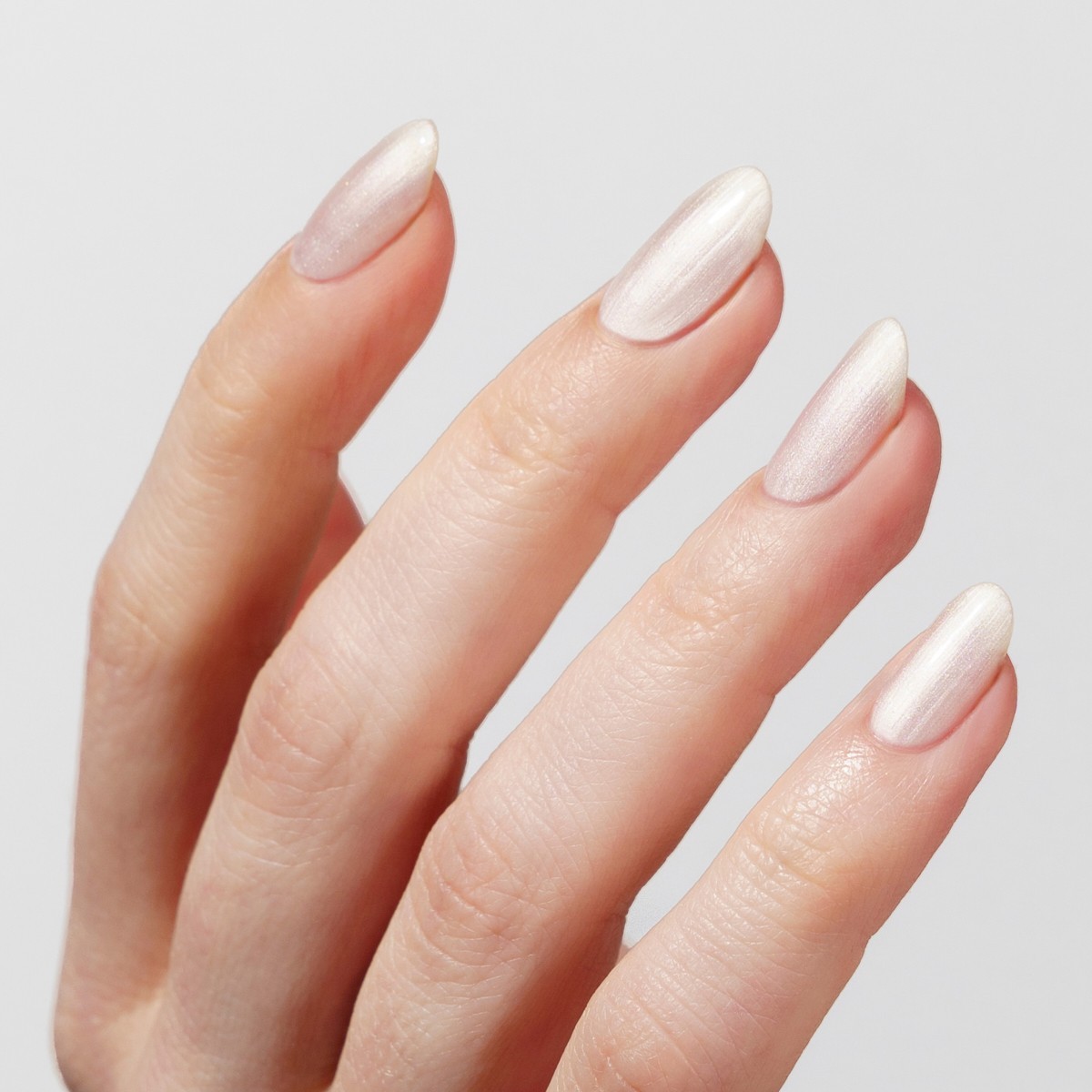 Лак для ногтей striplac uv colour Alessandro, satin white shimmer, объем 6.5 мл — фото 3
