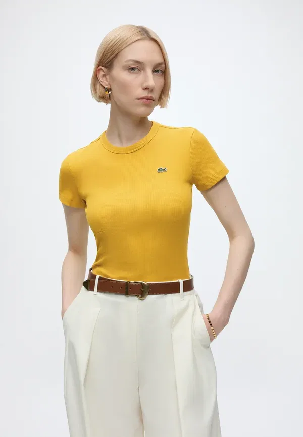 Футболка Lacoste Медовый, Классическая посадка — фото 4