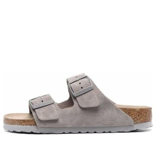 

Тапочки arizona soft footbed suede leather narrow fit sandals 'stone coin' Birkenstock, бежевый