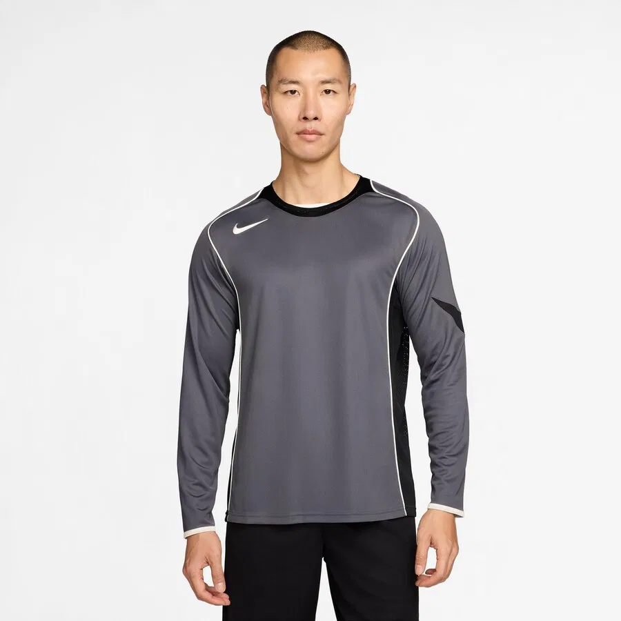 Спортивная футболка NIKE Performance Shirt 'Total 90' серого цвета — фото 3
