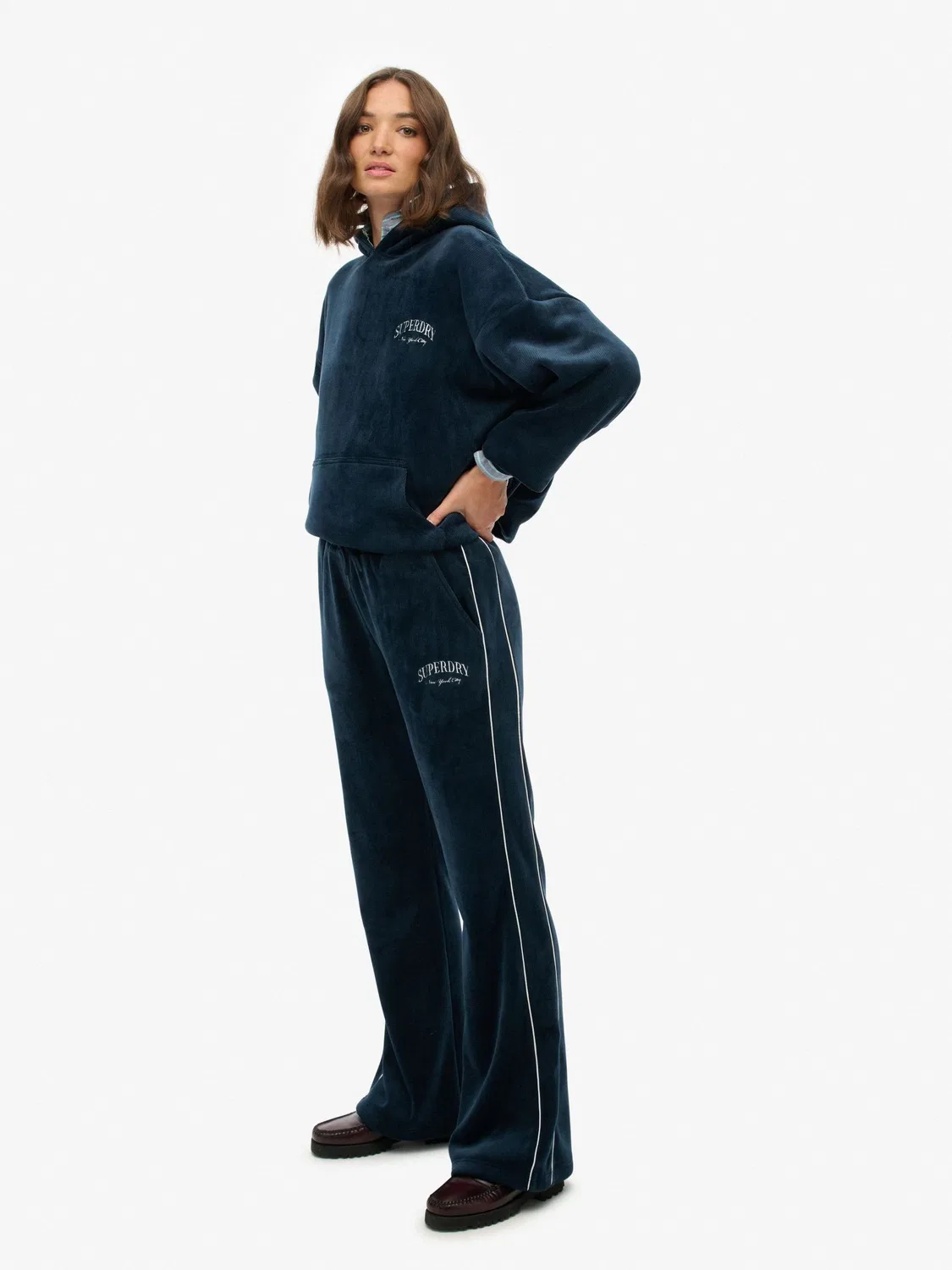 Джоггеры прямого кроя Country Club Velour Superdry, синий