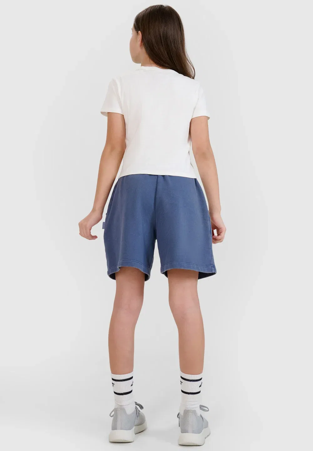 Spodenki dresowe dziewczęce - granatowe 122 (6-7 лат) - спортивные шорты 4F, Denim — фото 3
