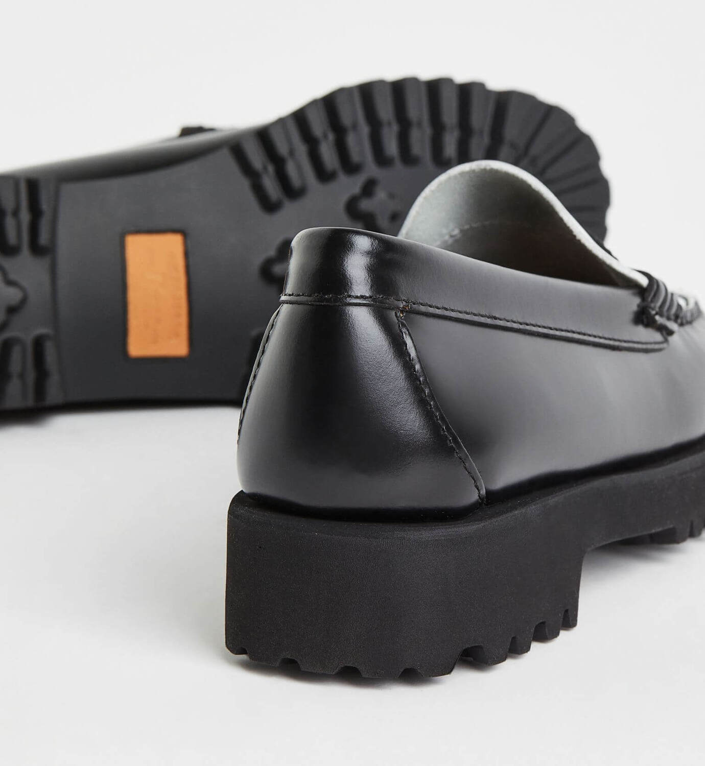 Лоферы H&M x G.H. Bass Weejuns 90s Penny, черный/белый (Размер 37 RU) — фото 4