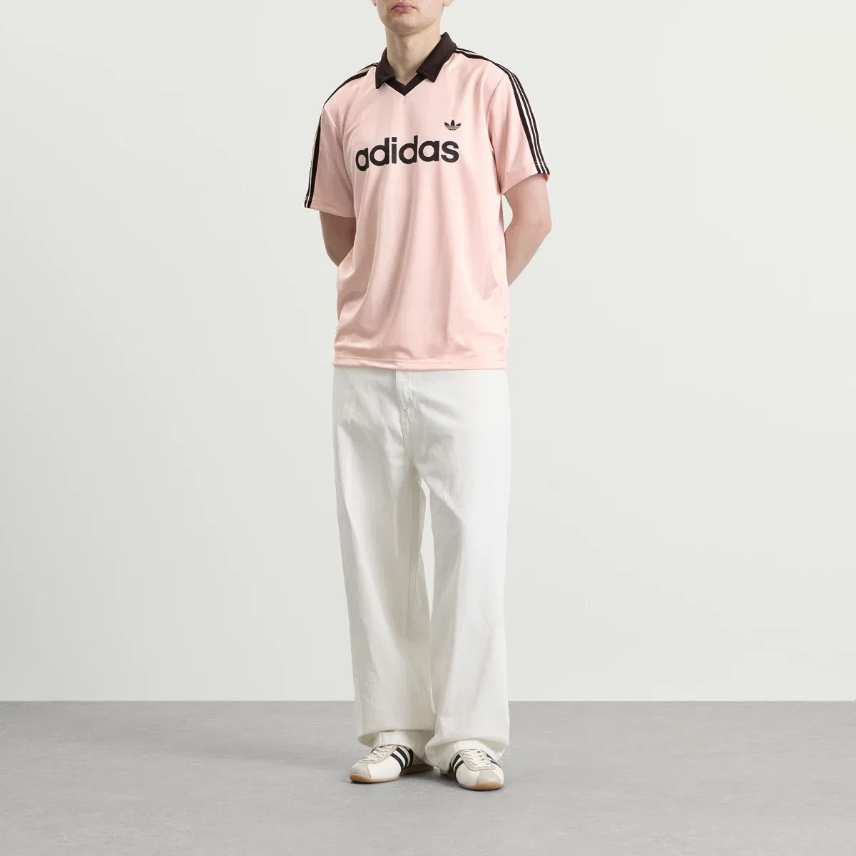 Футболка с V-образным вырезом Spellout jersey Adidas, Sandy Pink — фото 4