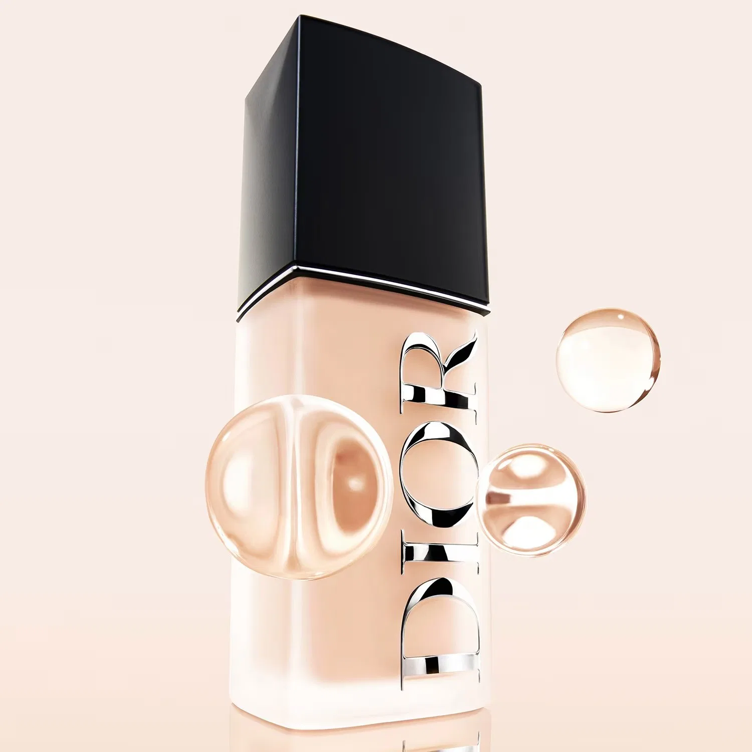 Тональная основа 30 мл с матирующим эффектом DIOR, 2 Warm Olive — фото 4