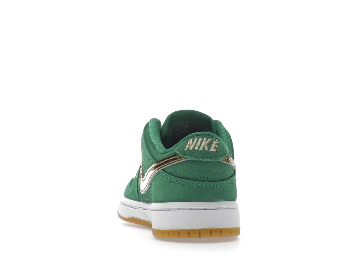 Детский спортивный кед Nike SB Dunk Low, Green/Metallic Gold/White/Light Gum — фото 4