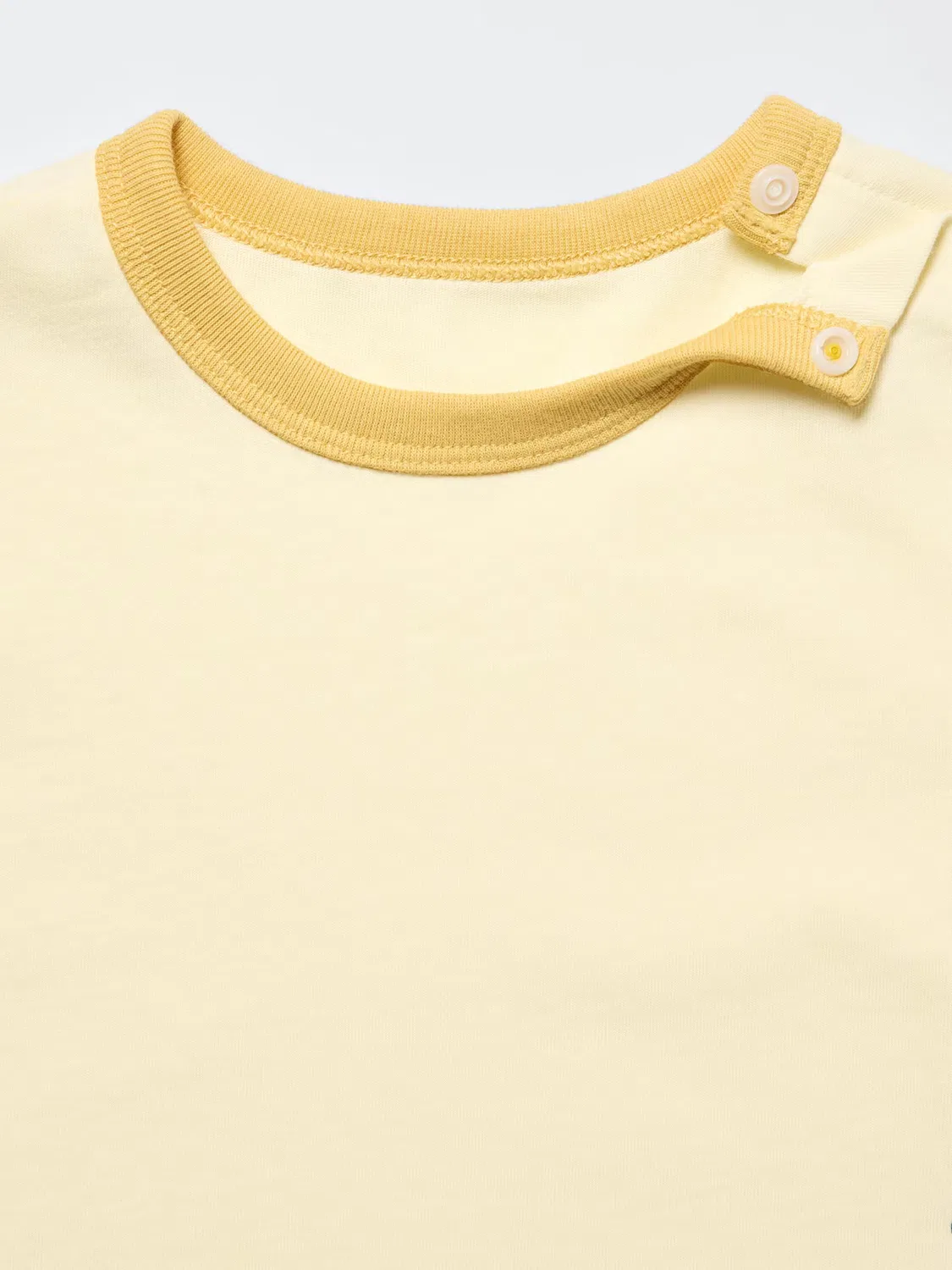 Футболка с коротким рукавом Uniqlo Peanuts airism cotton ut, графический принт, желтый — фото 3