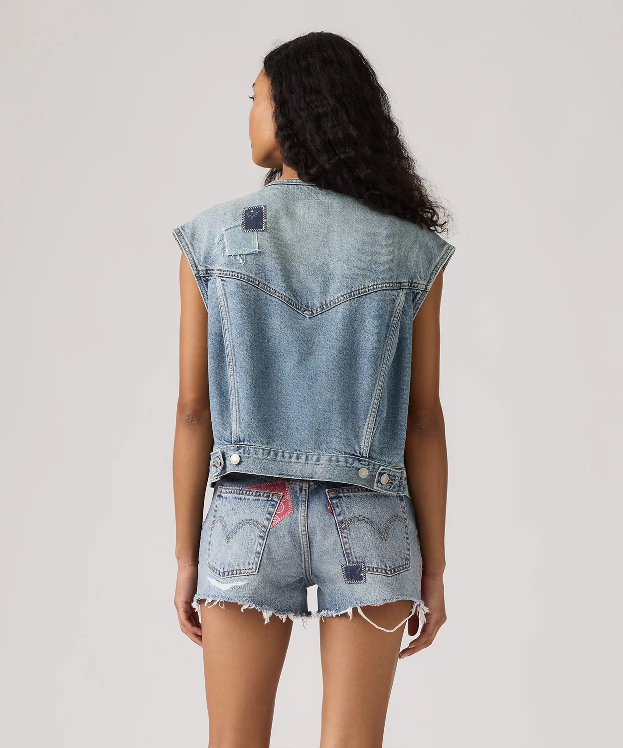 Женский жилет без рукавов с пэчворком Levi's 501 Day Special Collection, Indigo Blue — фото 3