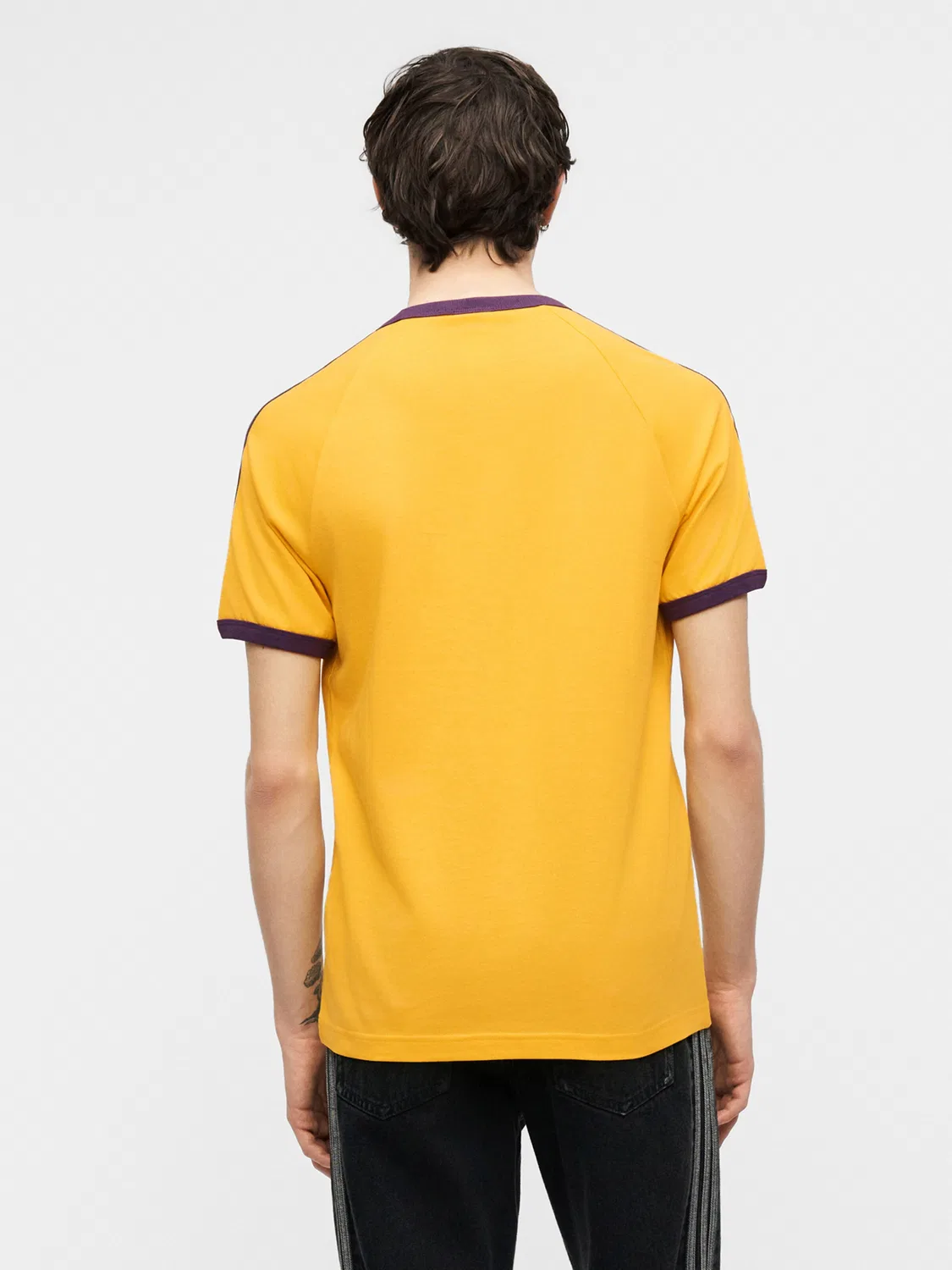 Футболка Adidas Originals Ringer желтого цвета — фото 3
