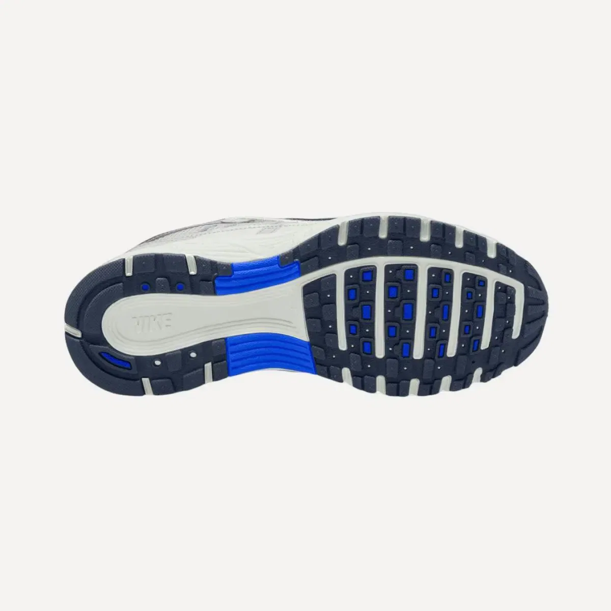 Детские кроссовки для мальчиков P-6000 (GS) Nike, Negro / Gris — фото 4