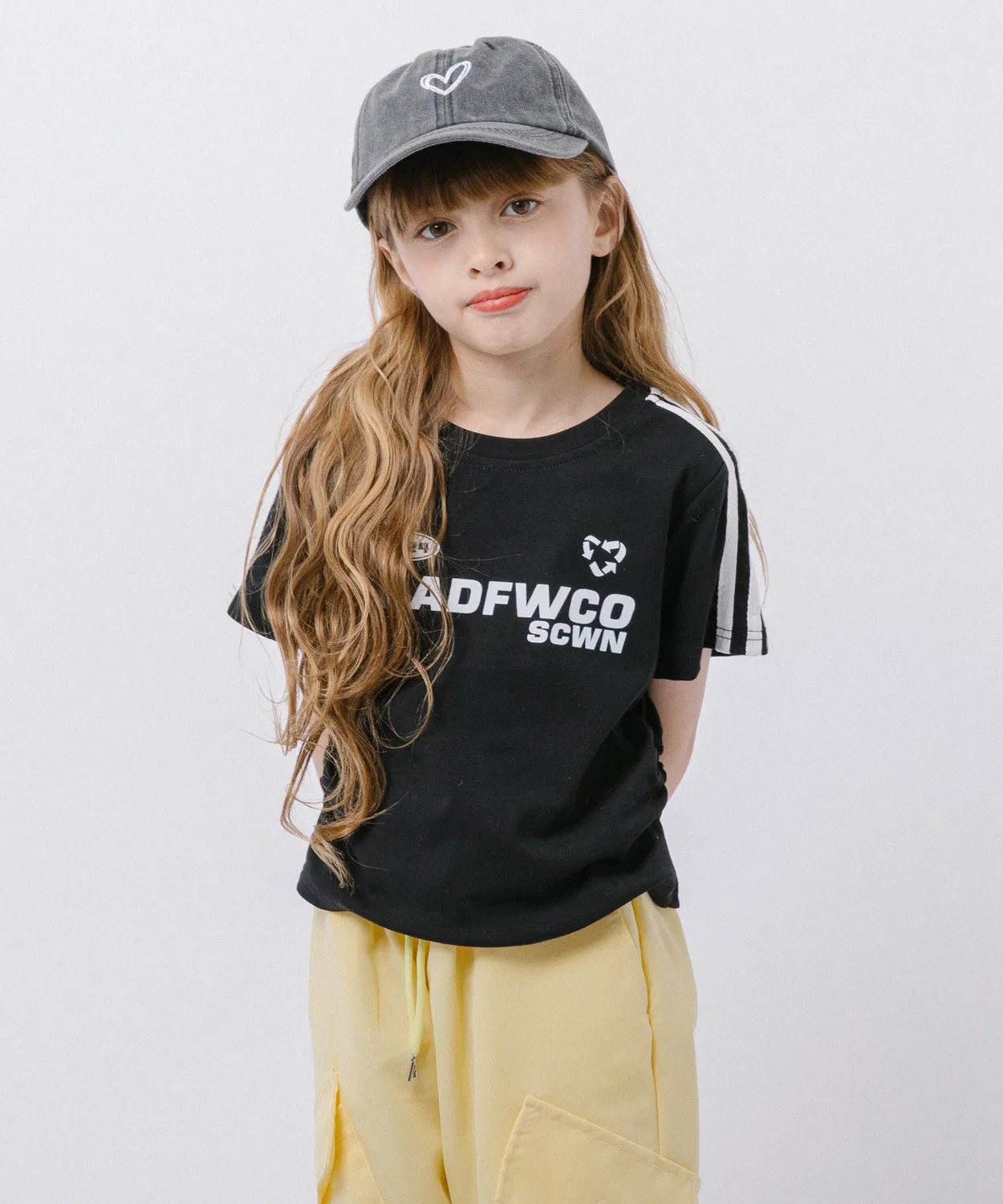 Детская футболка с длинным рукавомSide Line Logo Print URBAN CHERRY, Черный